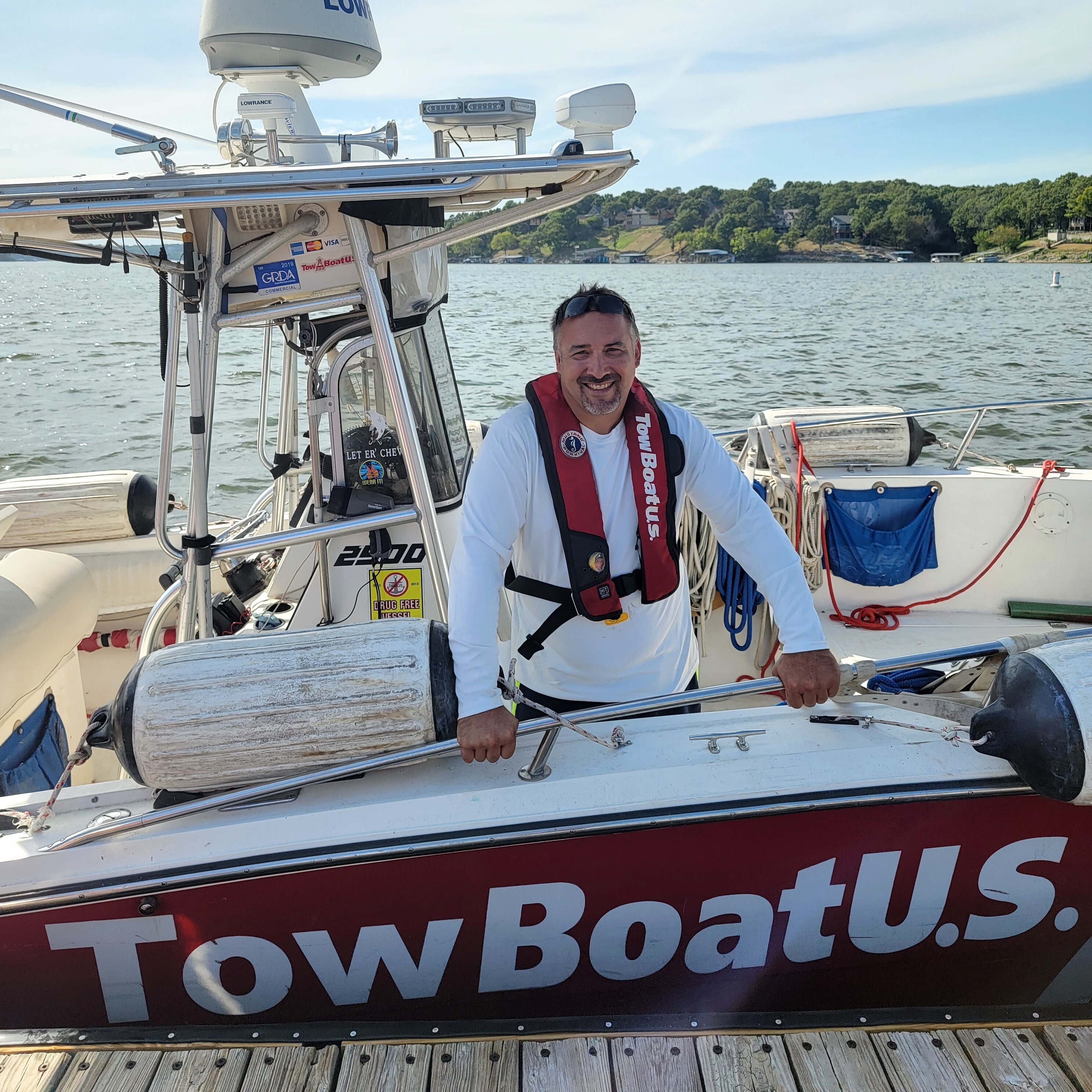 Capt. Steven Rhoades has expanded his 24/7 on-water TowBoatUS towing service to recreational boaters on Arkansas’ Lake Ouachita.